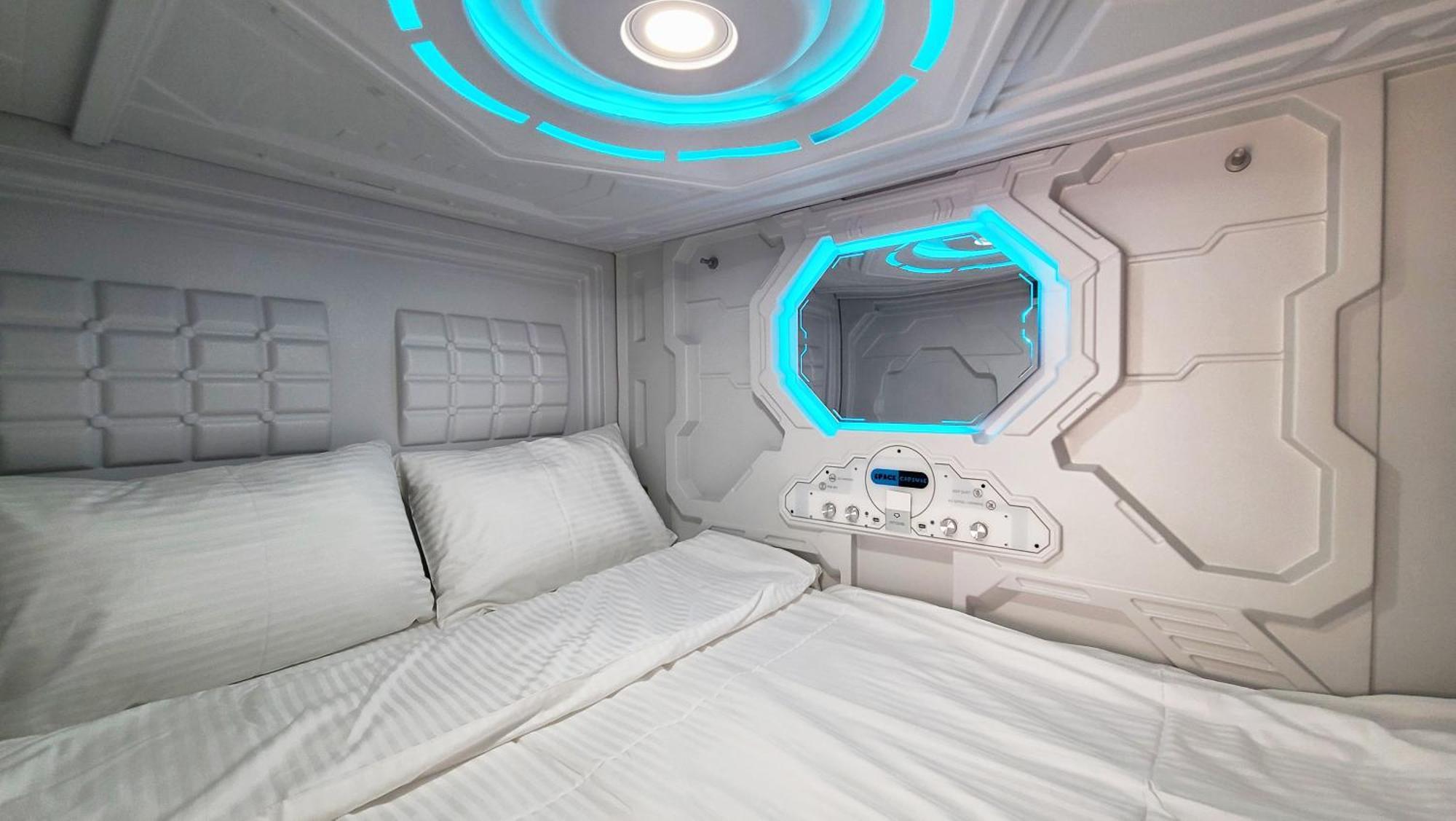 Capsula Hotel Erywań Zewnętrze zdjęcie