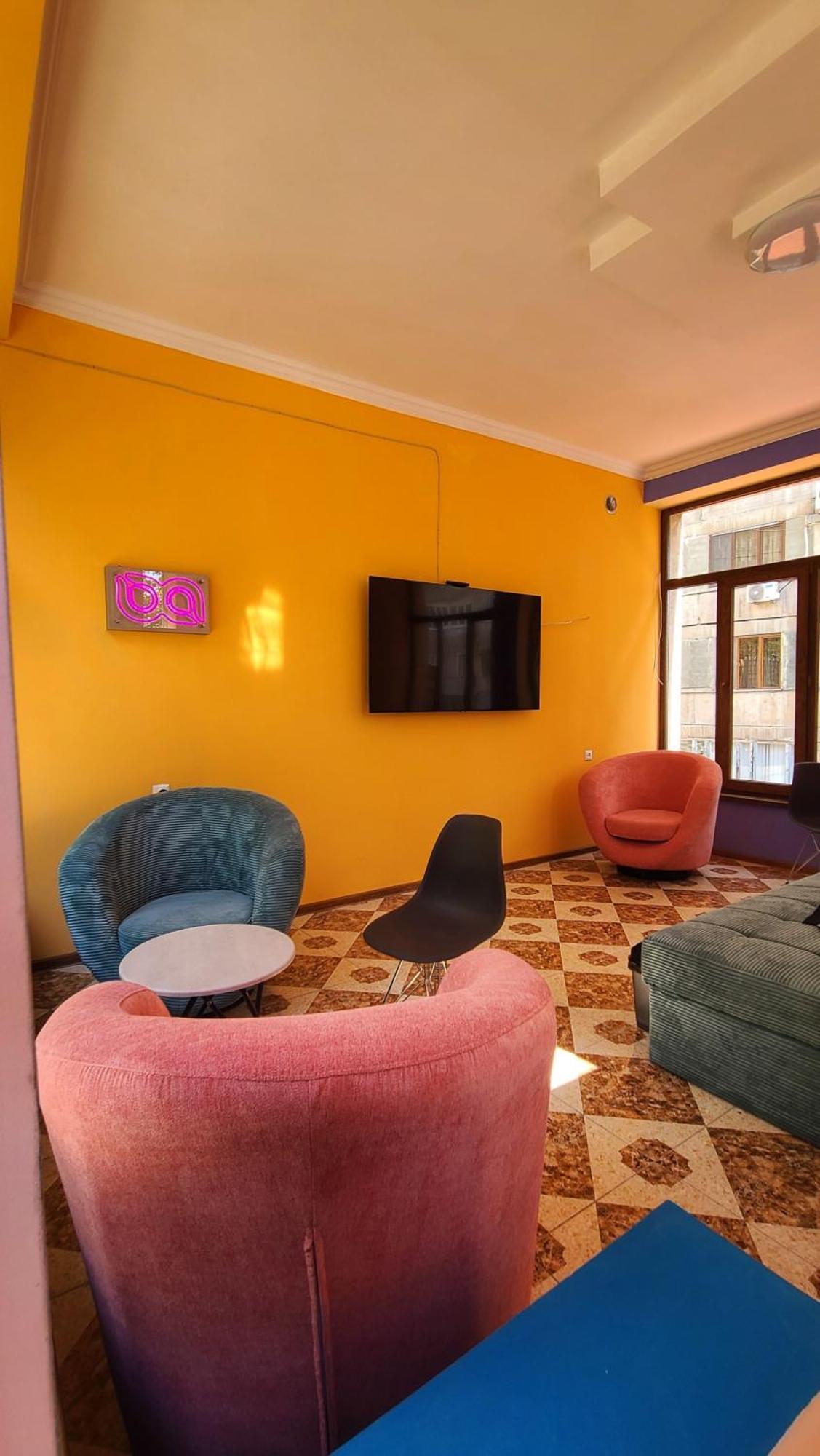 Capsula Hotel Erywań Zewnętrze zdjęcie