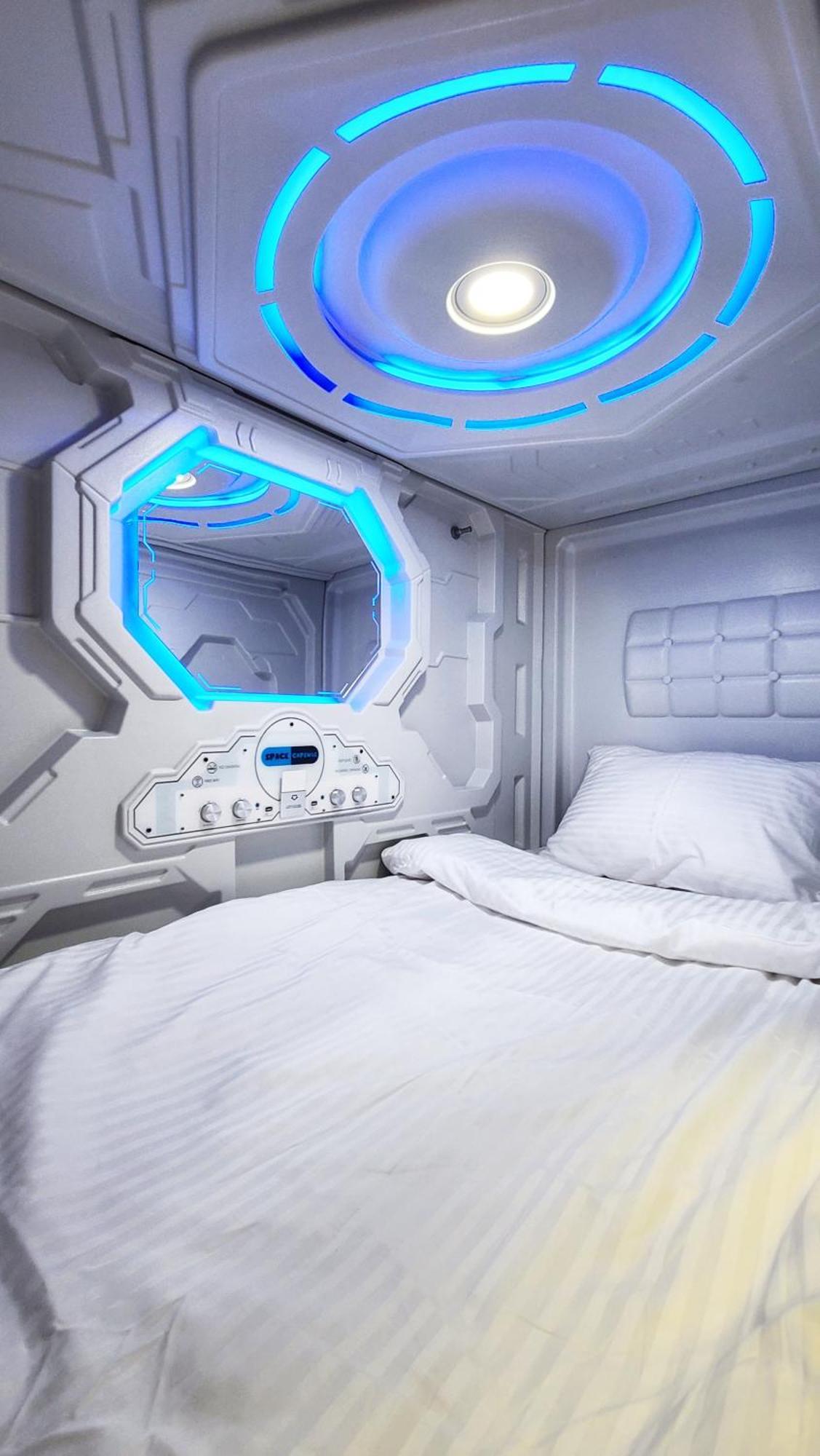 Capsula Hotel Erywań Zewnętrze zdjęcie